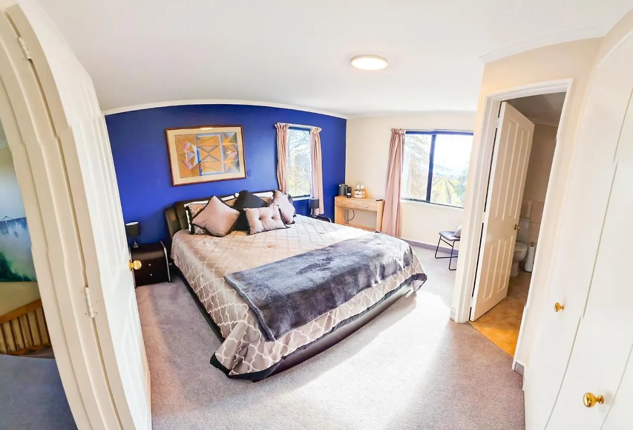 Fairhall Guest Lodge Woodbourne